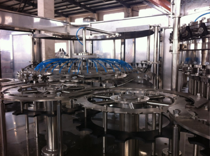 Автоматические производственная линия колы/вода соды/Carbonated производственная линия питья 2
