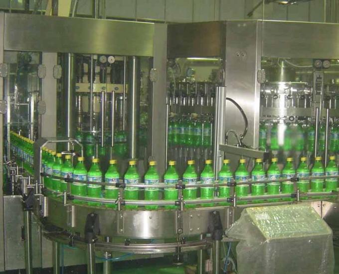 Автоматические производственная линия колы/вода соды/Carbonated производственная линия питья 6