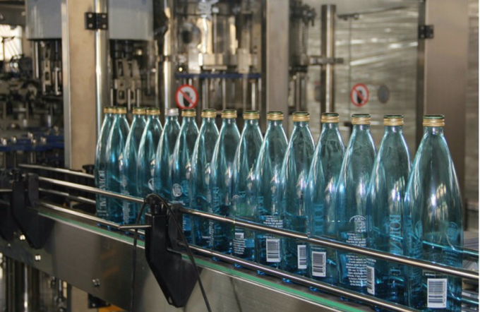 Машина завалки напитка бутылки ЛЮБИМЦА/Карбонатед производственные линии напитков 6